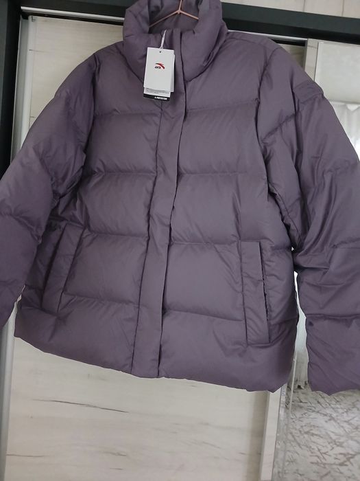 Пуховик женский тёплый. Отличного качества.