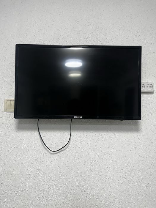 Телевизор SAMSUNG