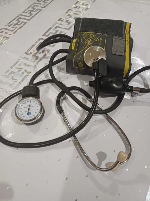 Продам тонометр новый