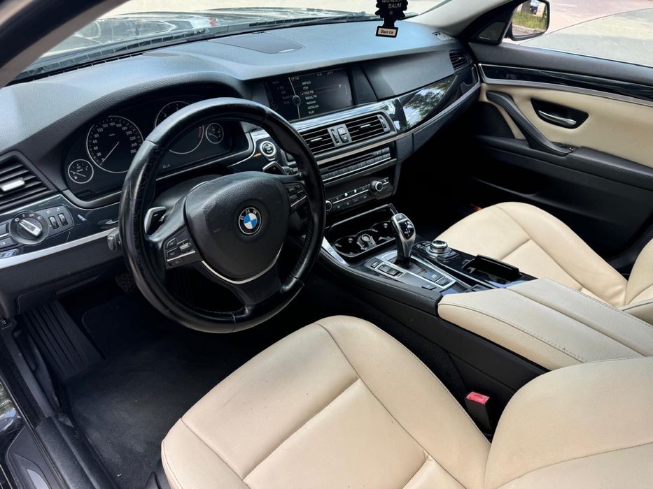 BMW Seria 5 2011 — imagine 5