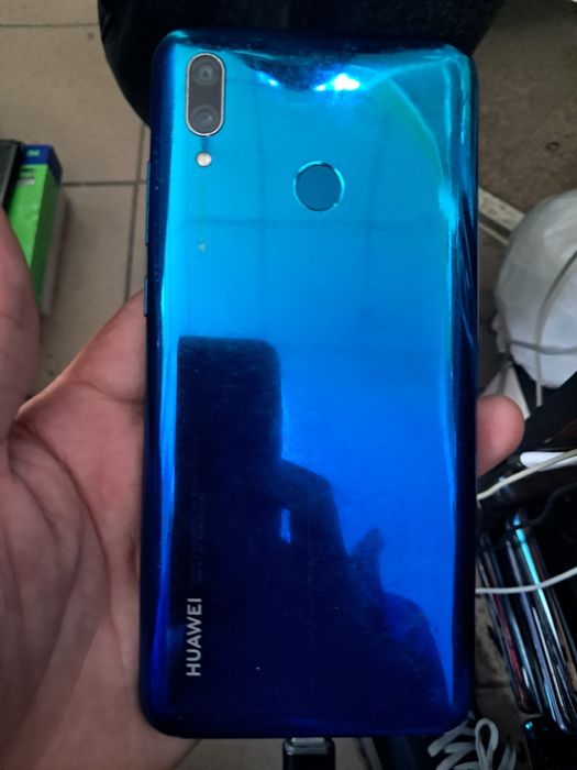 Продам Huawei P Smart 2019