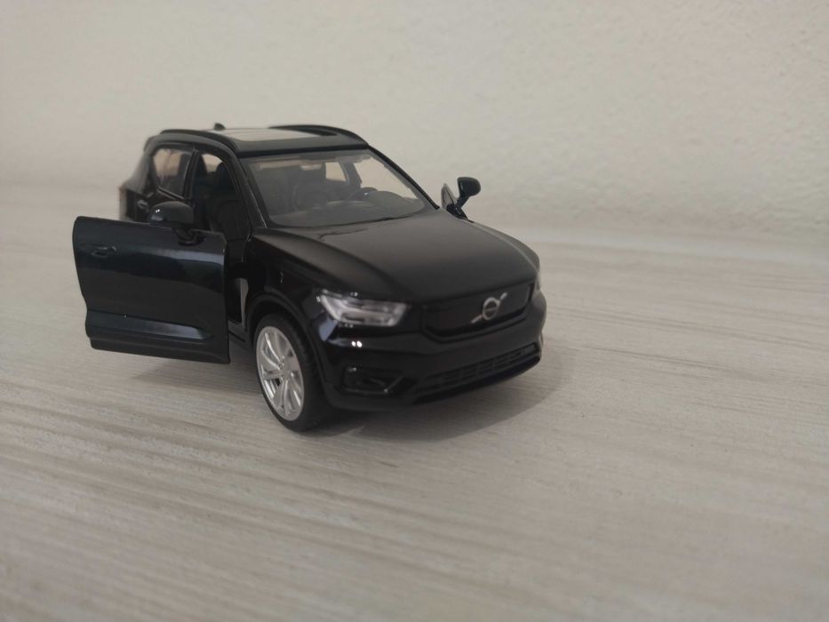 Метална количка Volvo XC40 Recharge !!!