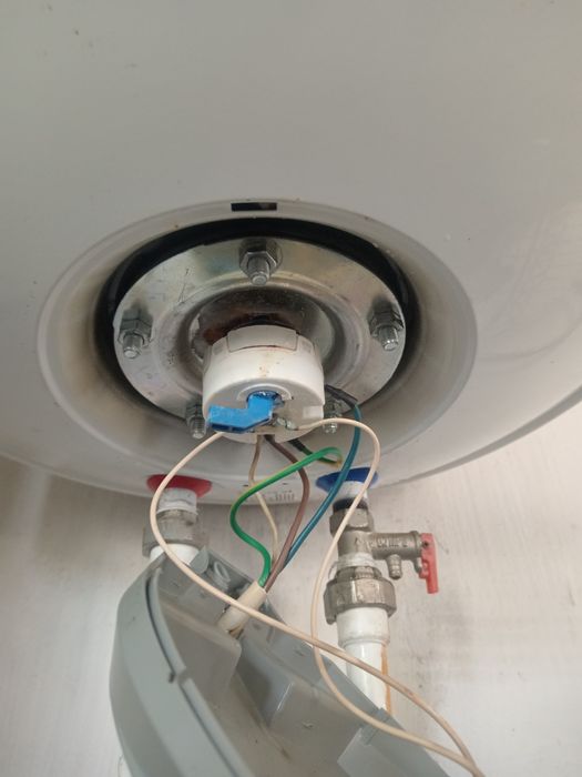 Установка Аристона