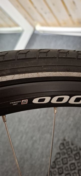Set roți 28" Alexrims G6000 + butuci Shimano + casetă HG50 8 viteze + disc