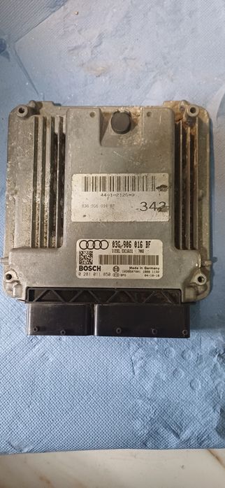 Calculator motor ECU, cod 03G906016BF Audi A4 , B7 2.0 TDI, BRE