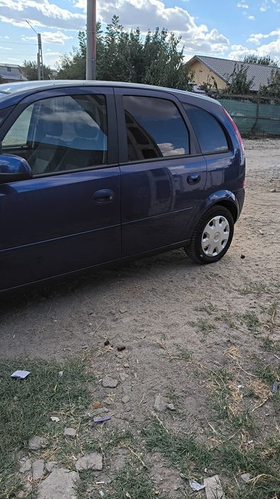 Vând schimb Opel meriva 1.6 benzina si gaz