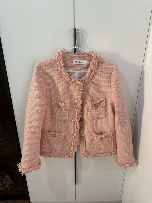 Етік, аяқ киімдер, киімдер