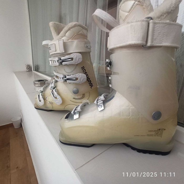 Ски обувки № 38 Rossignol  280 лв.