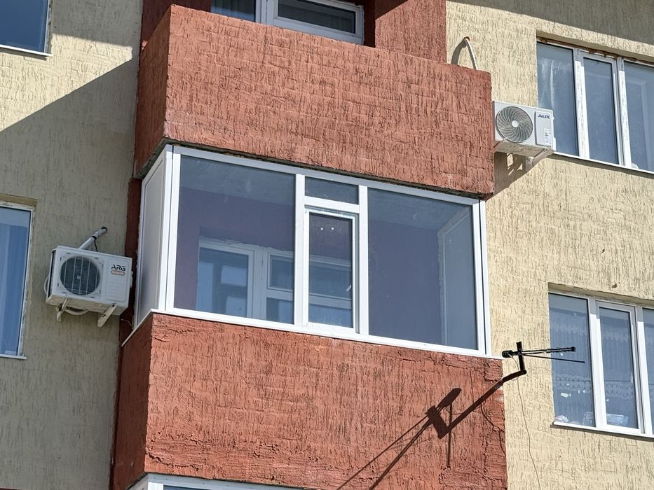Продам пластиковый окно