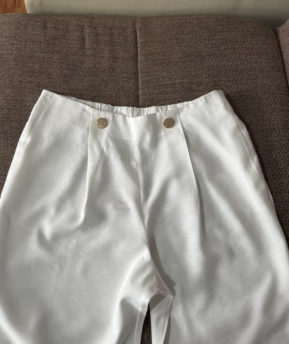 Pantaloni albi Mango noi