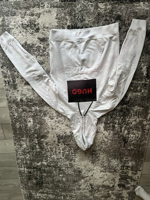 Hanorac alb hugo, pret 200