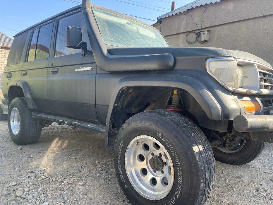 Продам Toyota Land Cruiser Prado 78