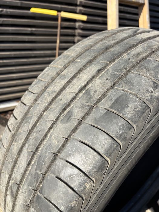 2 бр. Летни гуми 235/55/18 Kumho