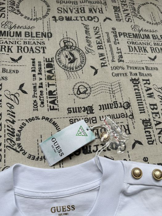 Guess original дамско горнище.Ново.M