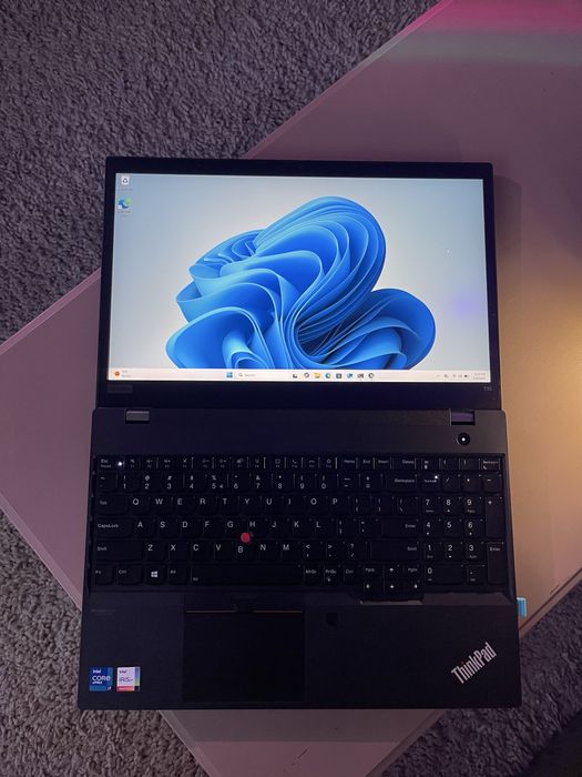 Lenovo ThinkPad T15 – i7 Gen 11, 32GB RAM, SSD 512GB