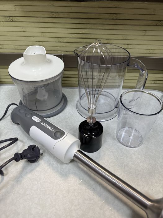 Мултифункционален пасатор KENWOOD Triblade HDP408WH