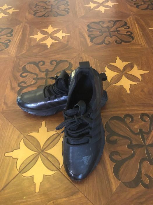 Мужские кроссовки зимние