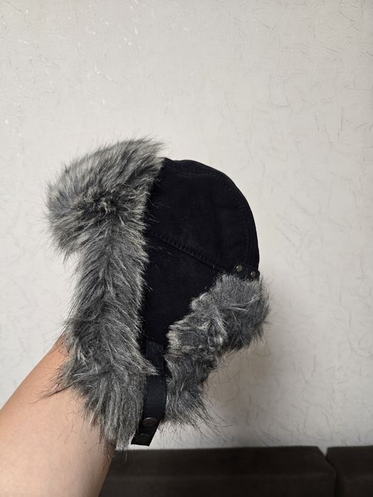 Продам шапки на мальчиков бу