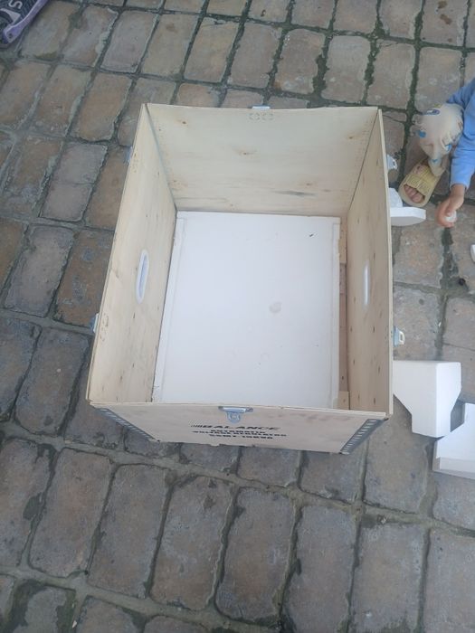 Stablizator qutilari sotiladi