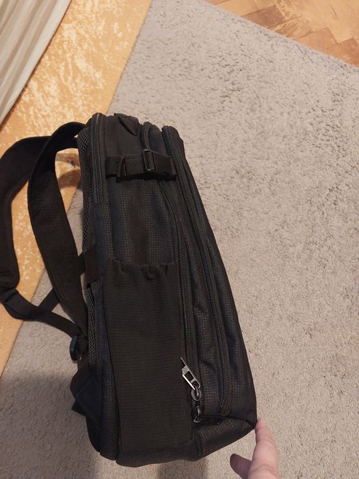 rucsac Samsonite cu logo Bosch si husa anti- ploaie