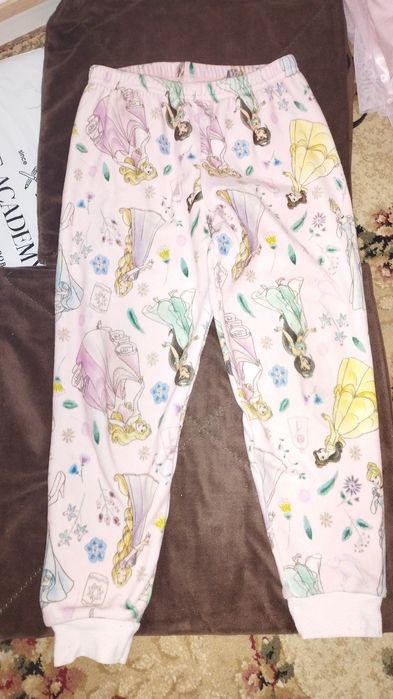 Вещи на девочку в отличном состоянии