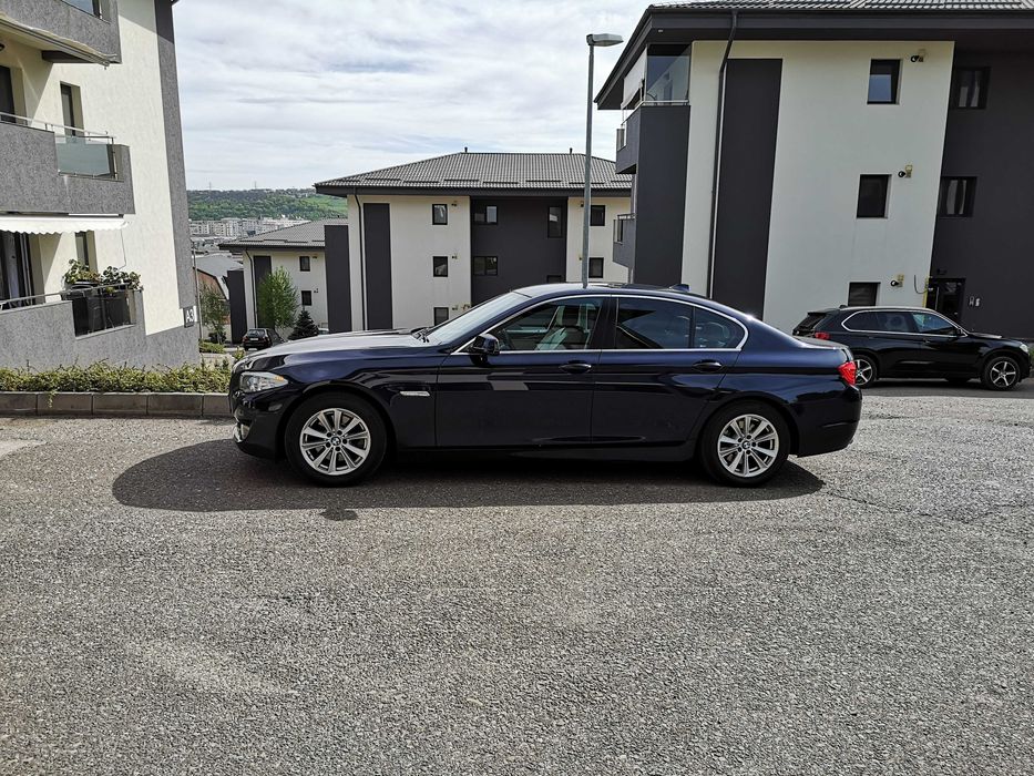 BMW Seria 5 F10 520d, 2012, stare foarte bună