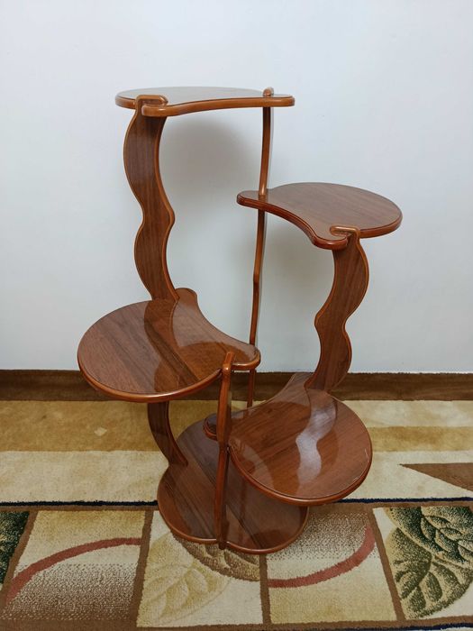 Полка для цветов