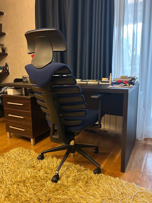 Бюро в отлично състояние