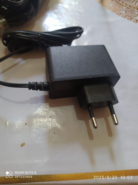 Блок питания Лар 12 v ..1  a