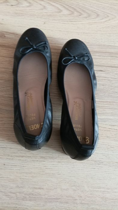 Нови обувки от естествена кожа