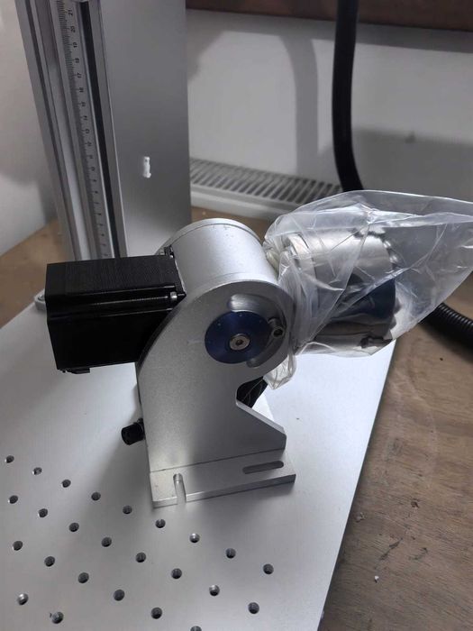 Gravator metal fiber laser - VOIERN50W FOLOSIT FOARTE PUTIN