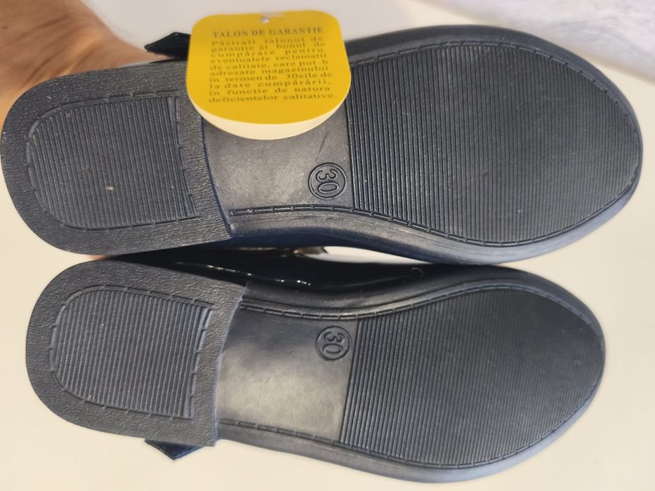 Ghete fetita 30 (17,5cm) NOU cu eticheta
