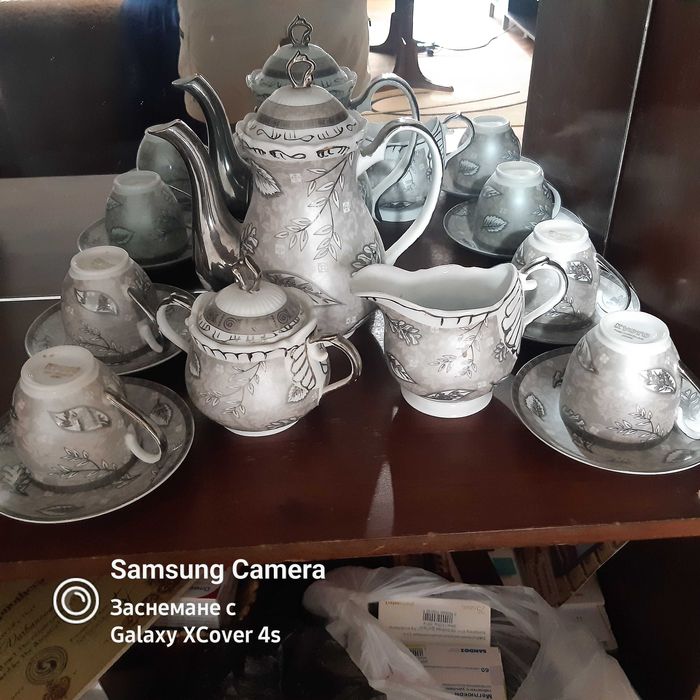 Красив японски сервиз за кафе