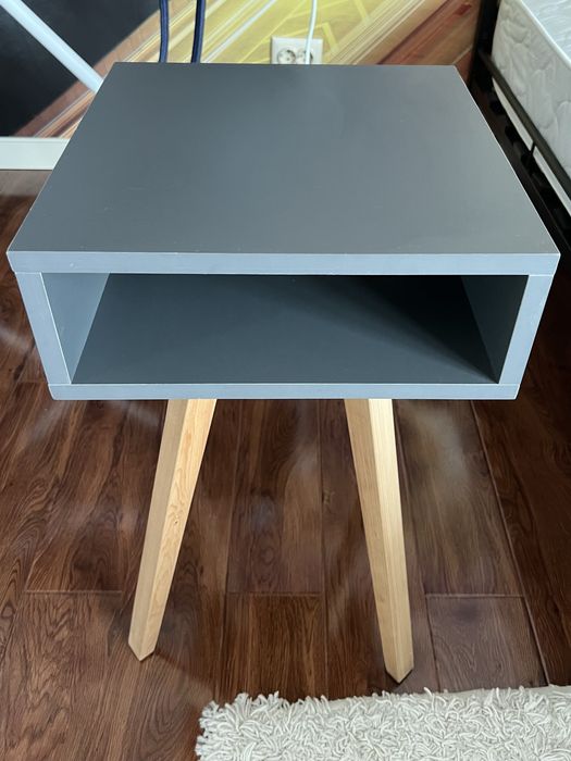 Тумба прикроватная