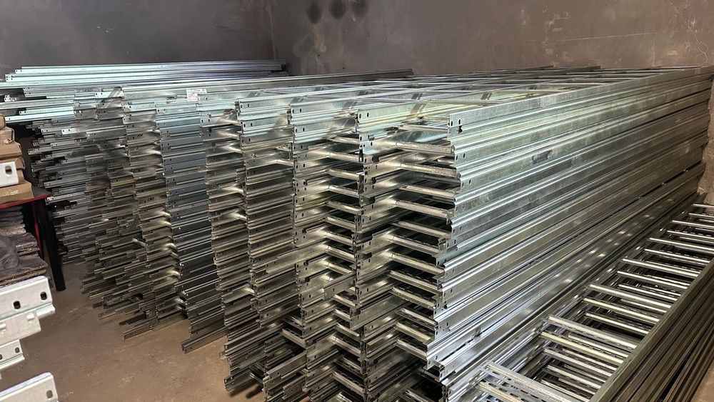 Лестничный кабельный лоток