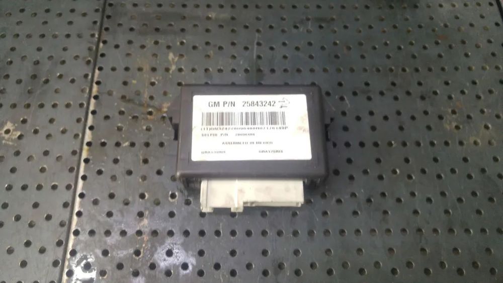 Modul control bcm chevrolet captiva c100 c140 25843242 28096488