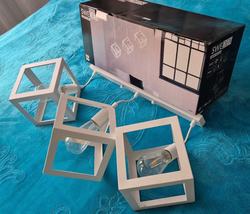 Lustra/Pendul Sweeden 3 x E27 2buc