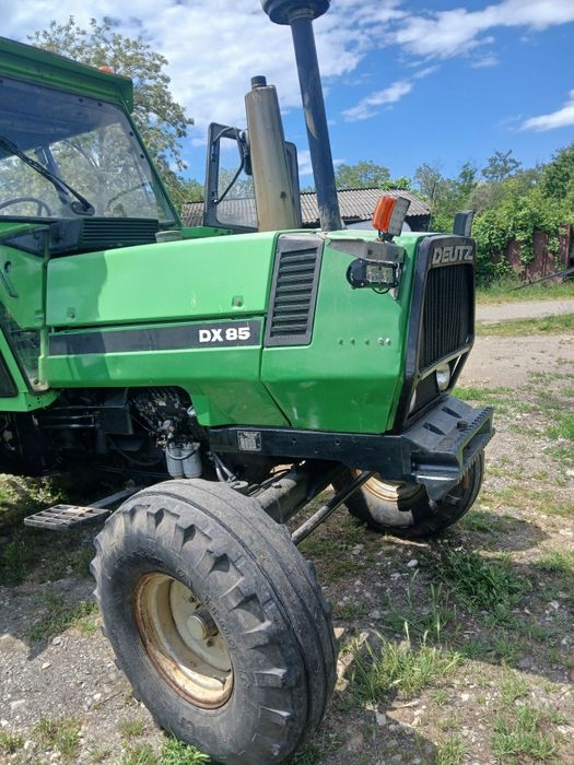 Tractor Deutz DX85-S