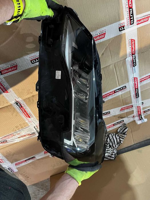 Far Stanga Original Peugeot 3008 5008 Full LED Technology Cod 9836230280