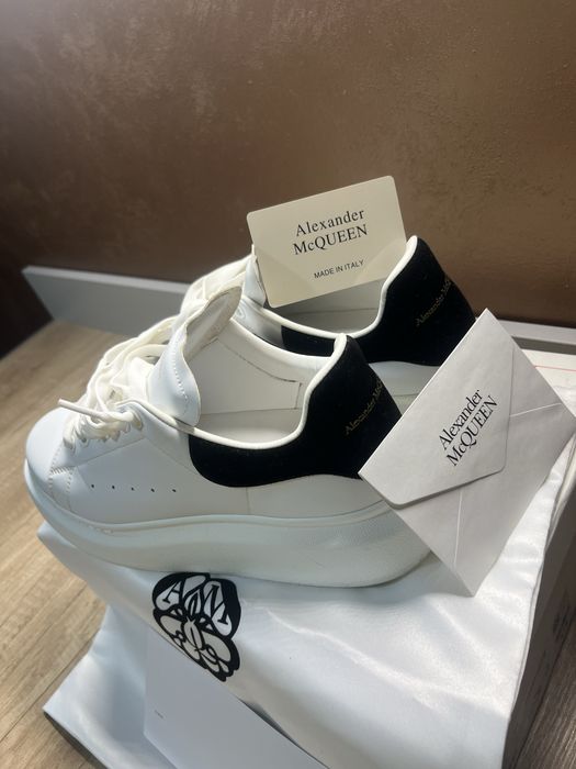 Alexander McQueen White Black 43