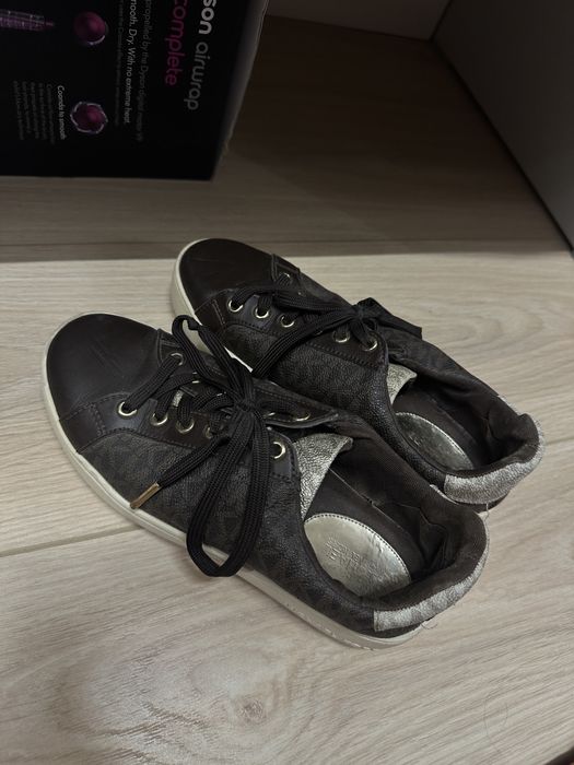 Кроссовки michael kors