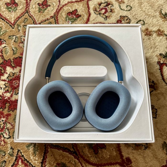 Продаются AirPods Max