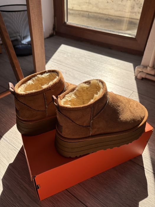 botine UGG, marimea 36