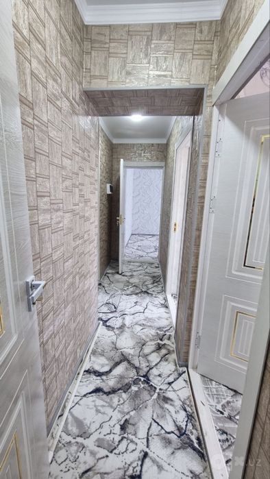 Sotiladi 2 xona 4 qavat 320 mln  4 mikrarayon 11 maktab cho’lquvar mfy