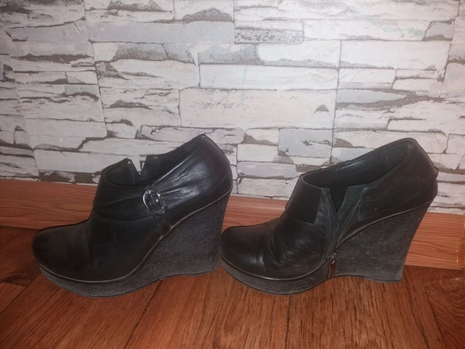 Срочно продам ботиночки