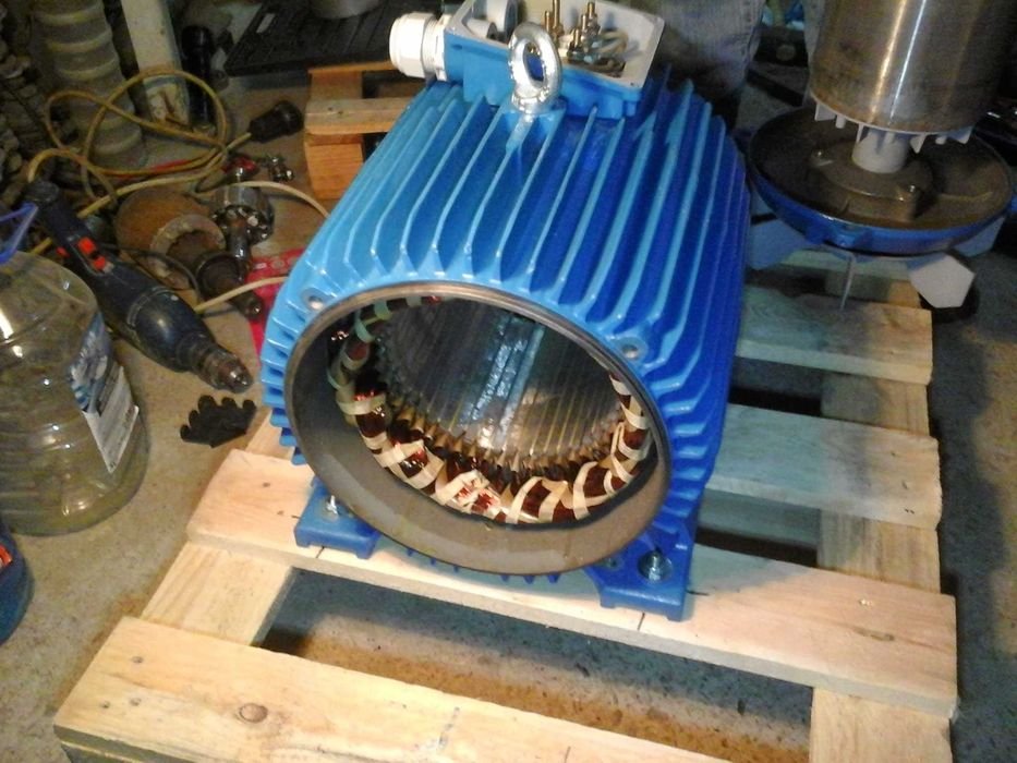 PRODUCATOR Generatoare cu Magneti Permanenti Neodym PMG  230v / 380v