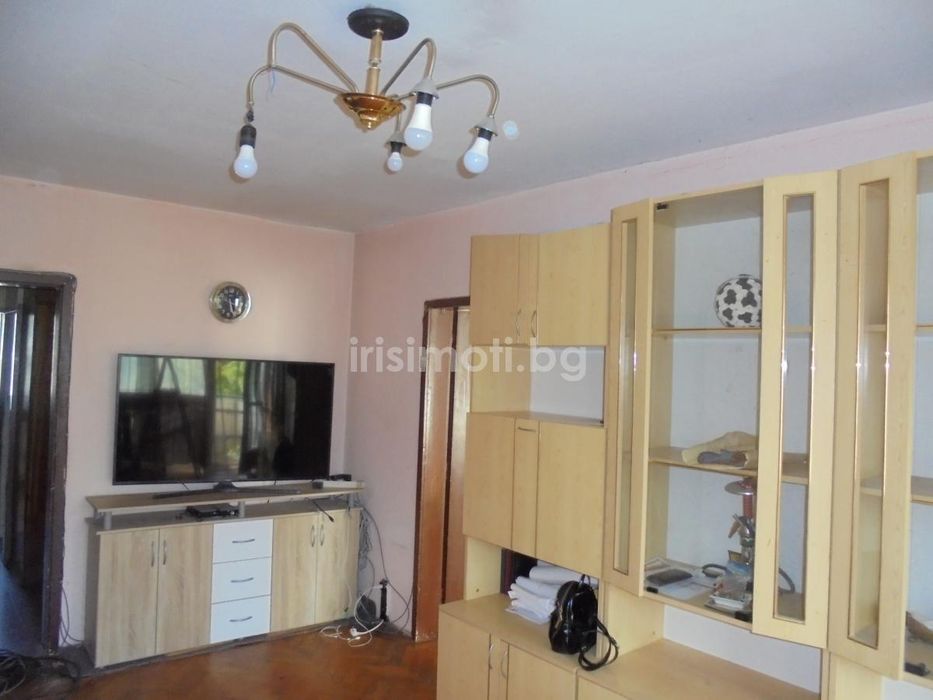 Продава се Тристаен апартамент в София, Бъкстон - 77 кв.м за 2208 €/кв.м - Снимка #4
