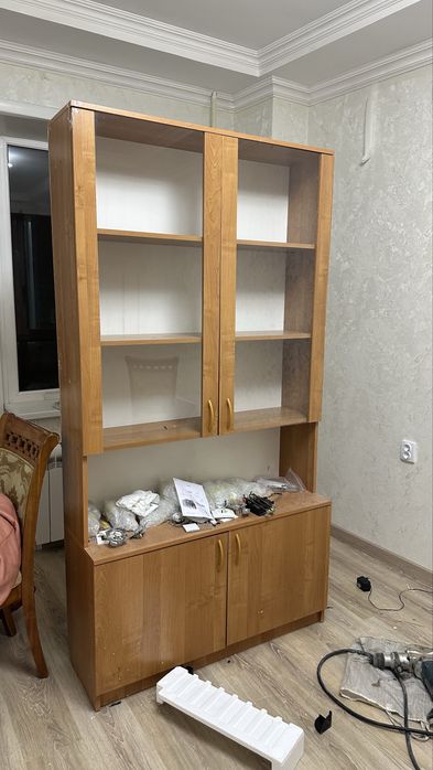 Шкаф книжный. Шкаф для офиса.