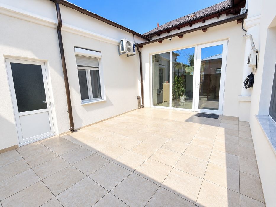 De închiriat casa/spatiu comercial 235mp p+m ultracentral adiacent străzii Bălcescu