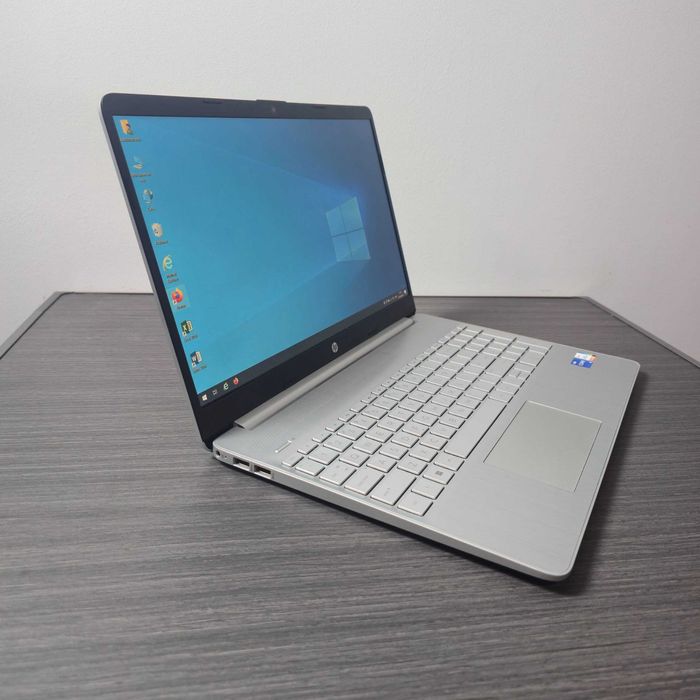 HP  i5-1235U/SSD256/RAM8 (Как новый)
